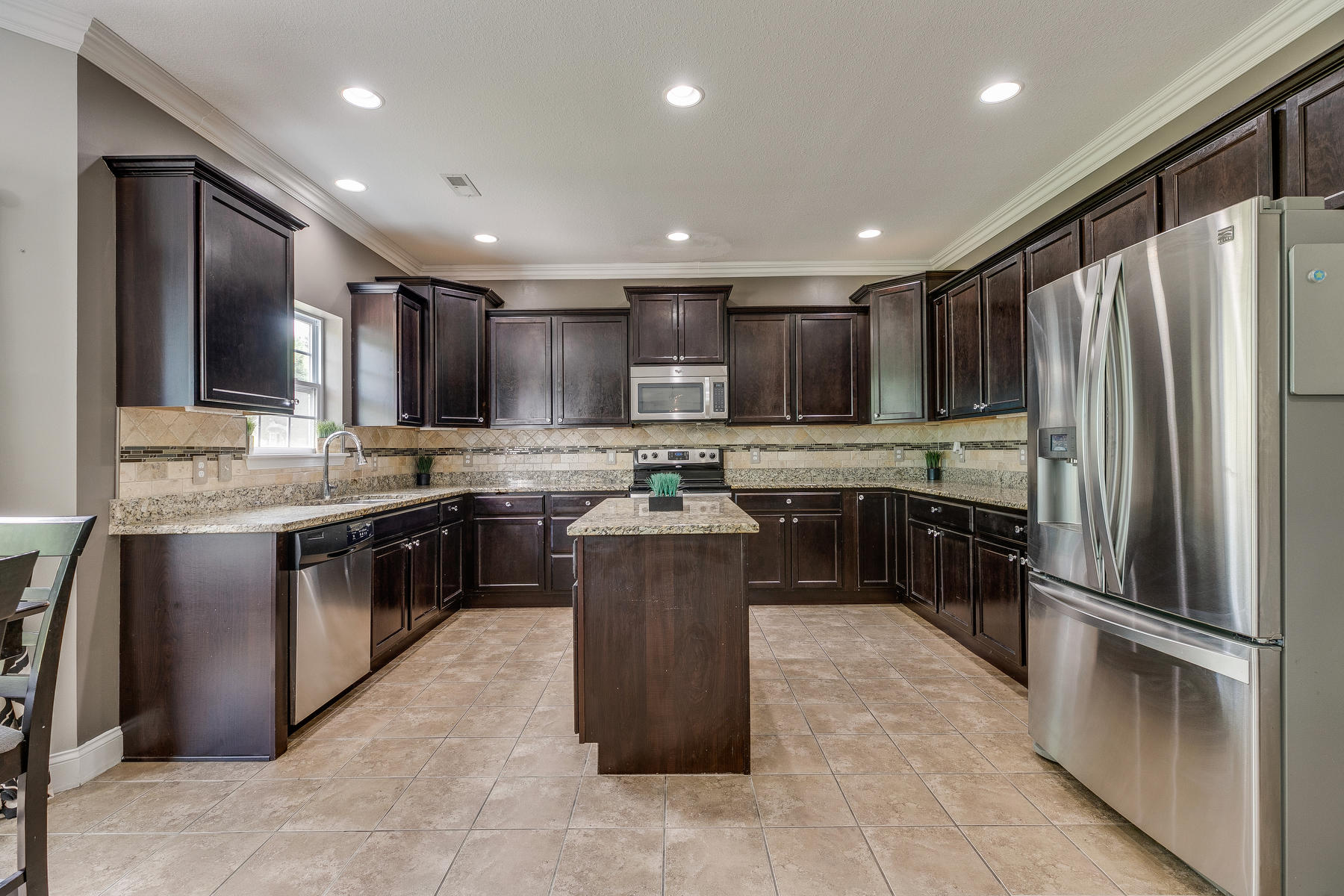 2740 Edinburgh Channel Road Kingsport, TN 37664 - Photo 23 of 54 023