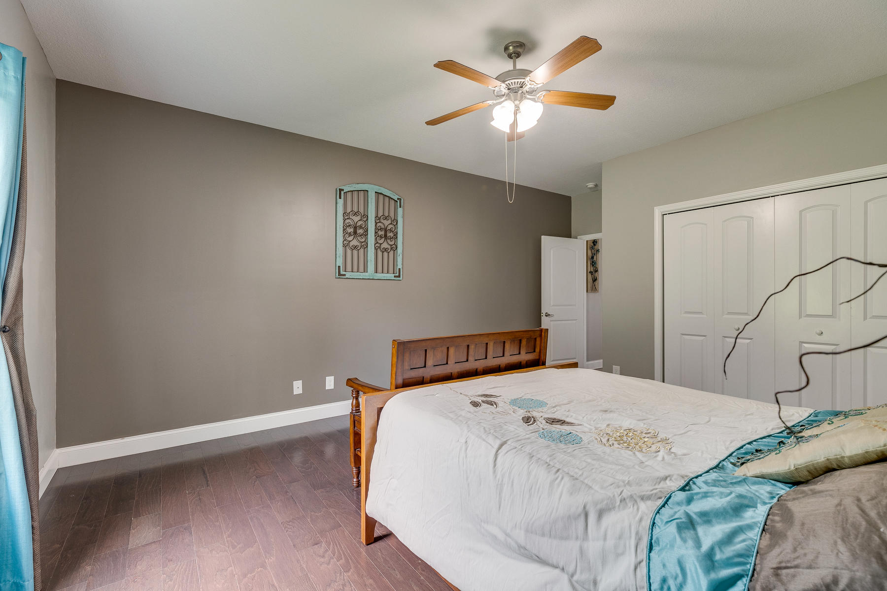 2740 Edinburgh Channel Road Kingsport, TN 37664 - Photo 28 of 54 028