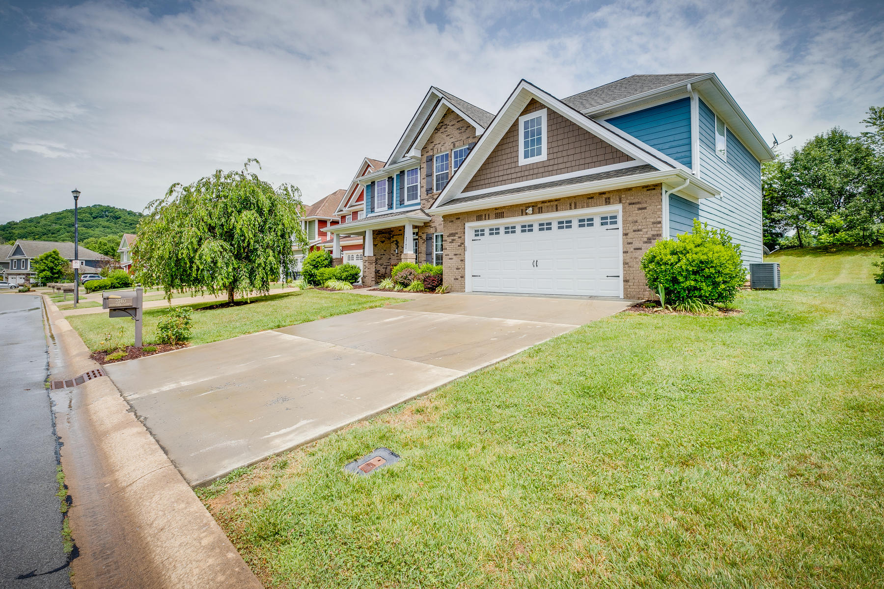 2740 Edinburgh Channel Road Kingsport, TN 37664 - Photo 4 of 54 004