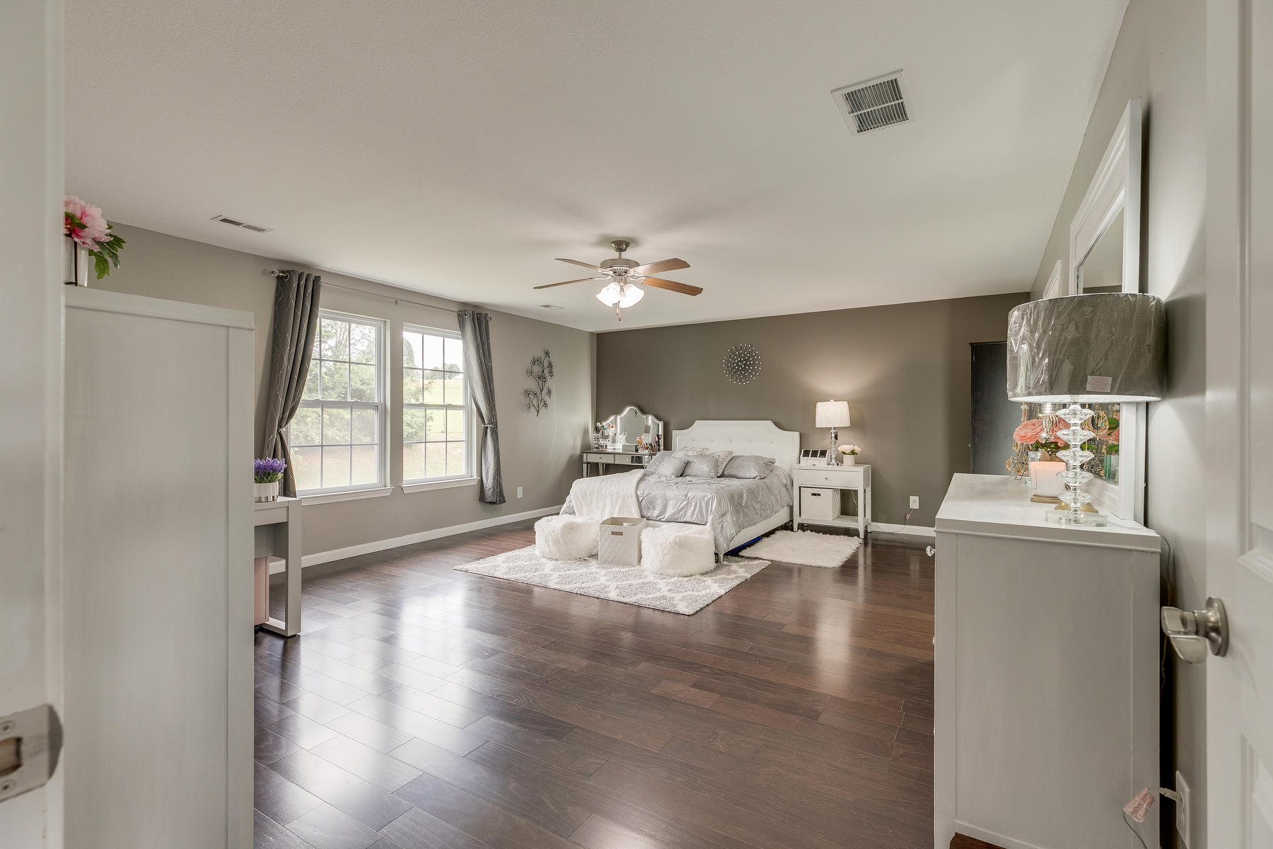 2740 Edinburgh Channel Road Kingsport, TN 37664 - Photo 36 of 54 036