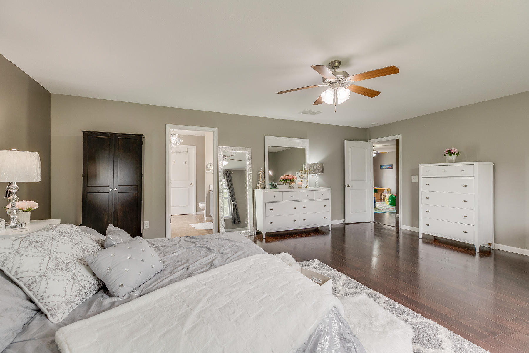 2740 Edinburgh Channel Road Kingsport, TN 37664 - Photo 38 of 54 038
