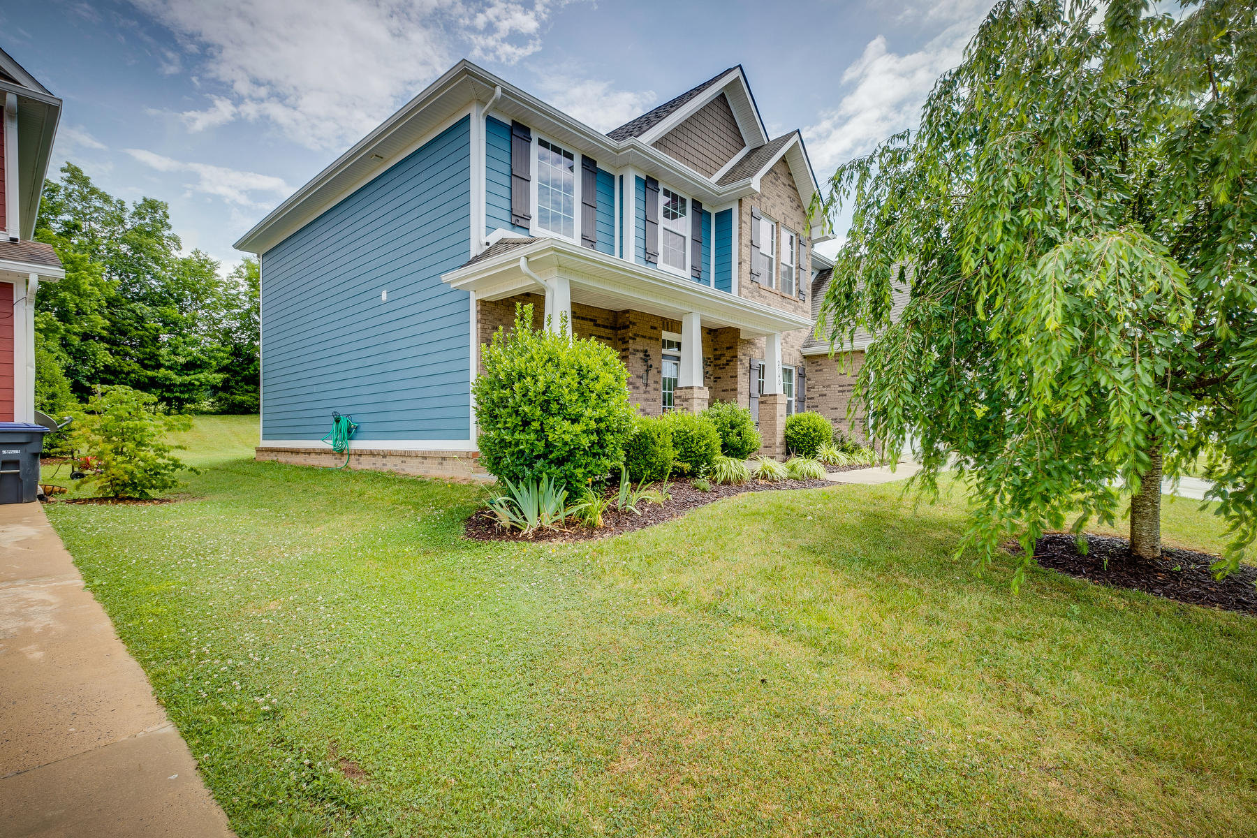 2740 Edinburgh Channel Road Kingsport, TN 37664 - Photo 5 of 54 005