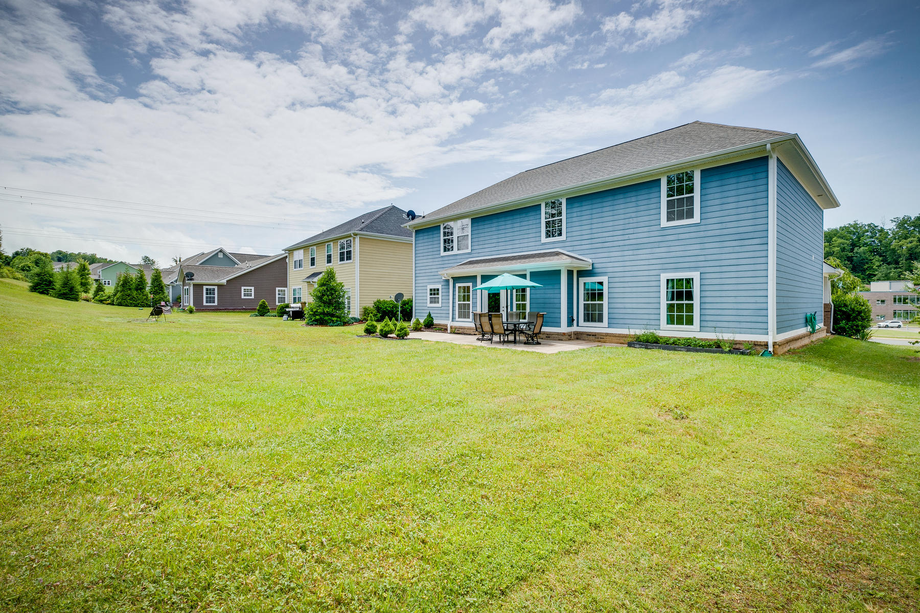 2740 Edinburgh Channel Road Kingsport, TN 37664 - Photo 49 of 54 049