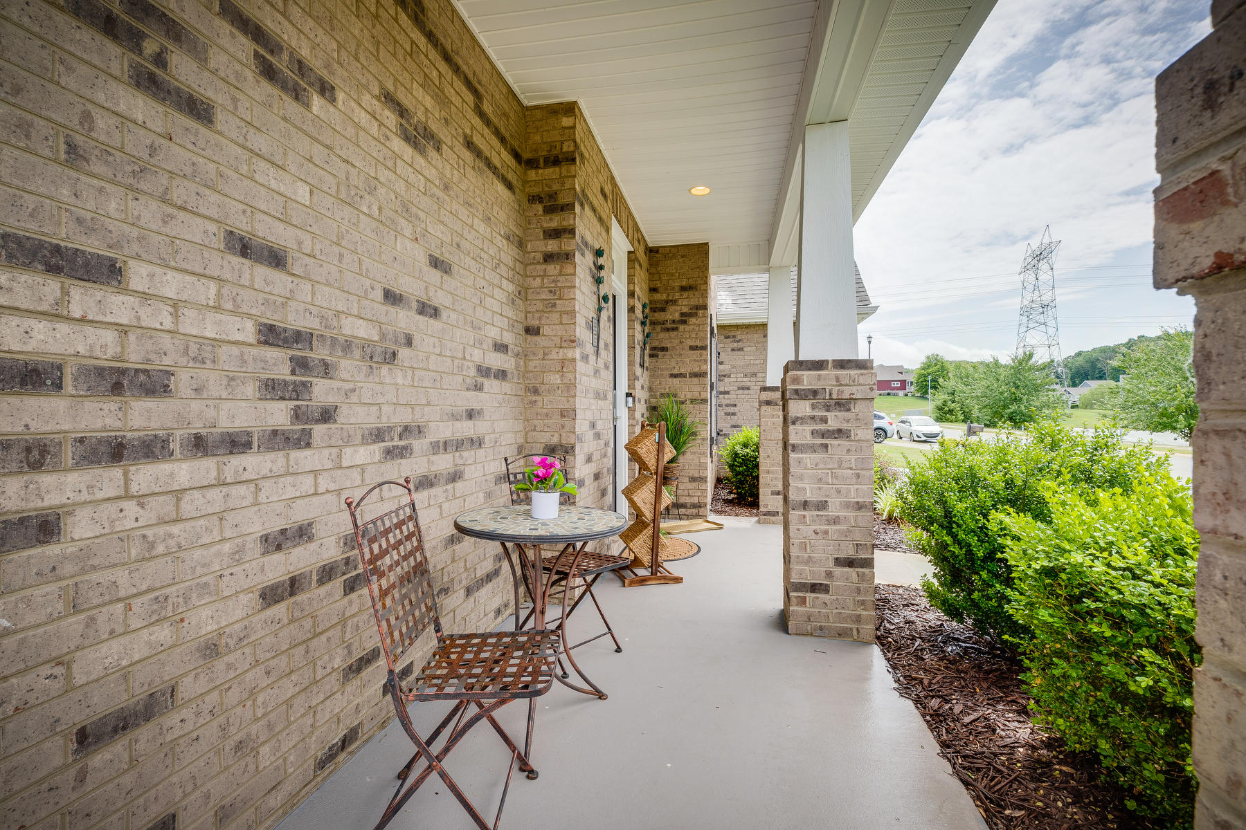 2740 Edinburgh Channel Road Kingsport, TN 37664 - Photo 6 of 54 006