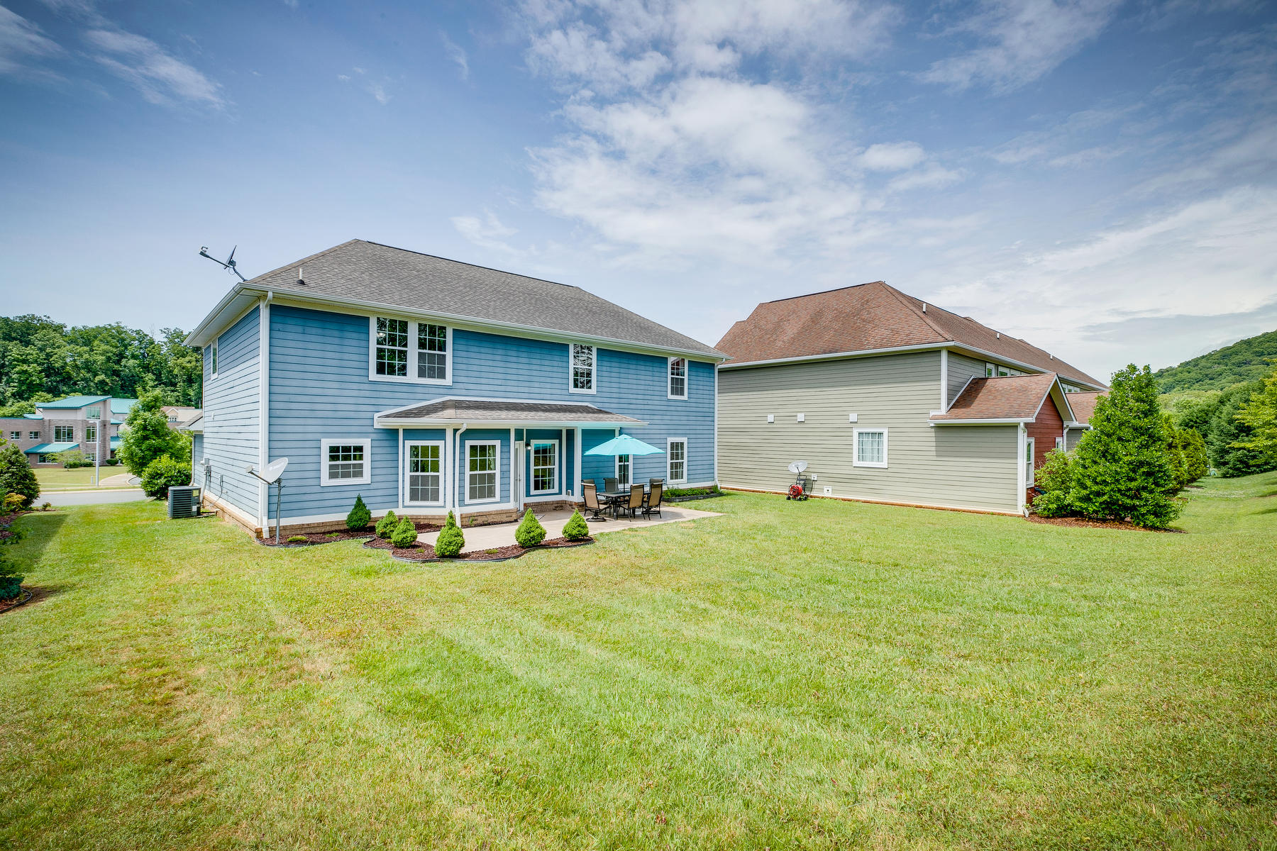 2740 Edinburgh Channel Road Kingsport, TN 37664 - Photo 51 of 54 051