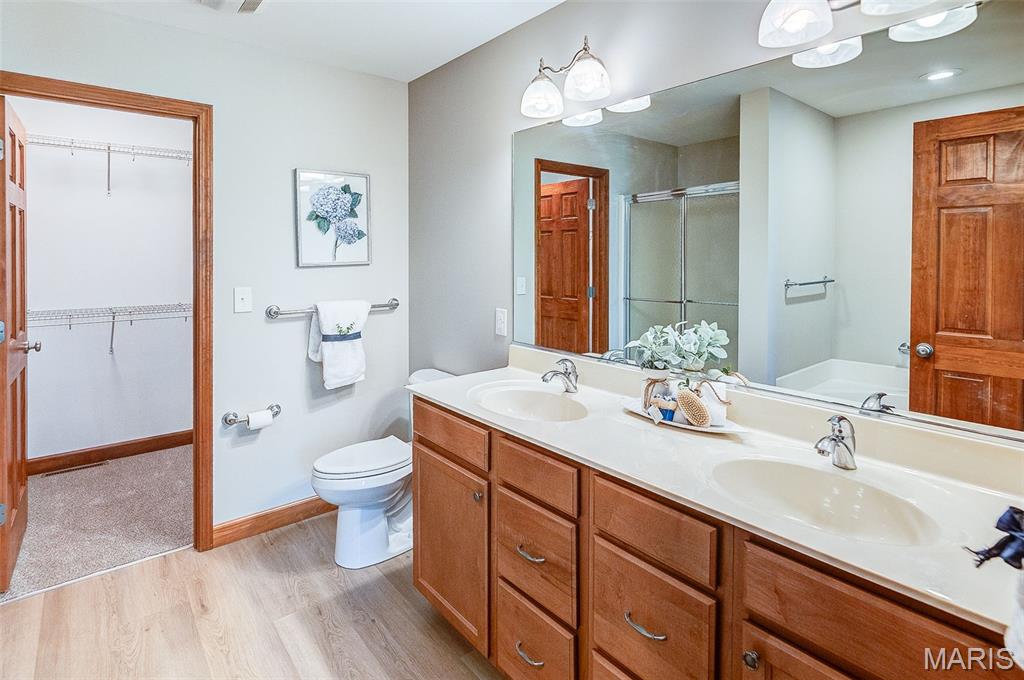 4802 Azalea Place Alton, IL 62002 - Photo 21 of 36