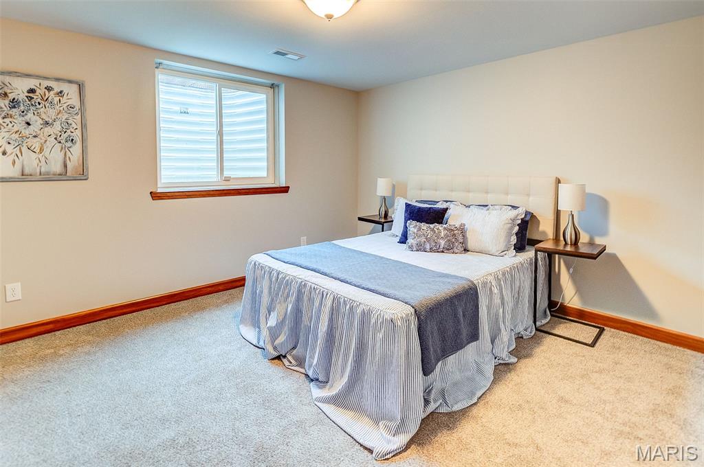 4802 Azalea Place Alton, IL 62002 - Photo 28 of 36