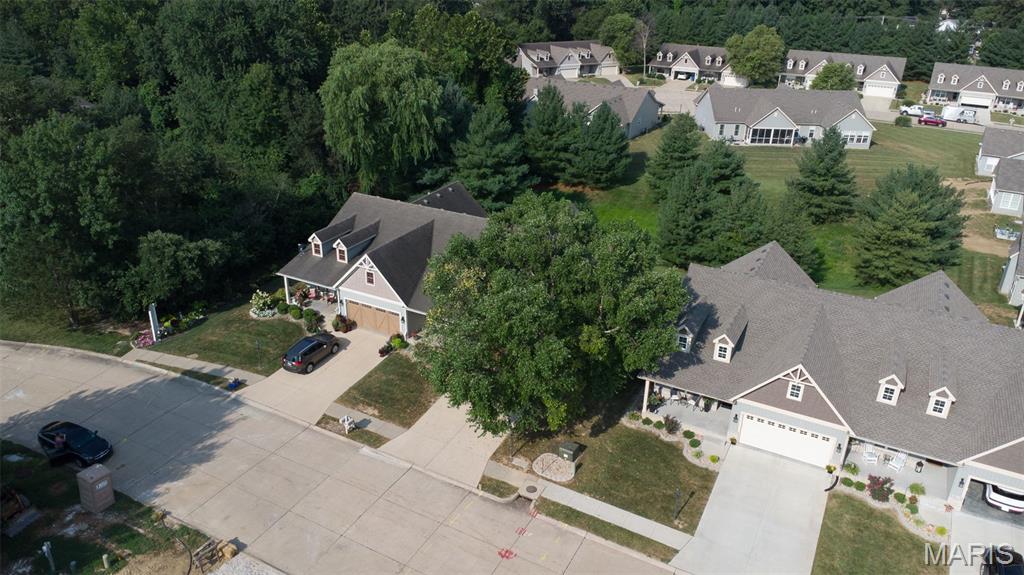 4802 Azalea Place Alton, IL 62002 - Photo 33 of 36