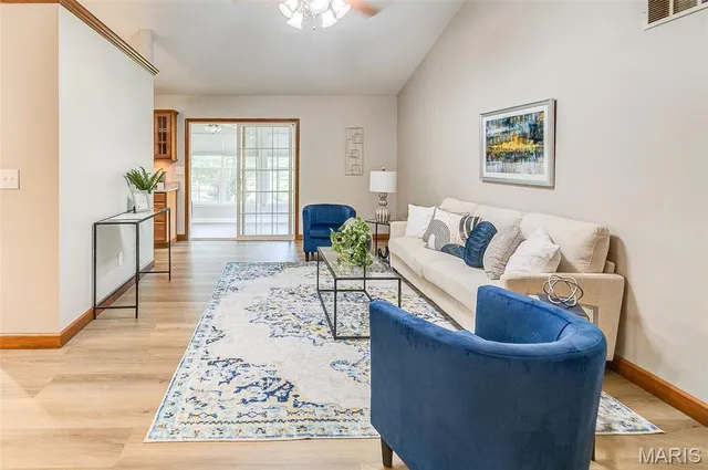 $320,000 | 4802 Azalea Place, Alton, IL 62002