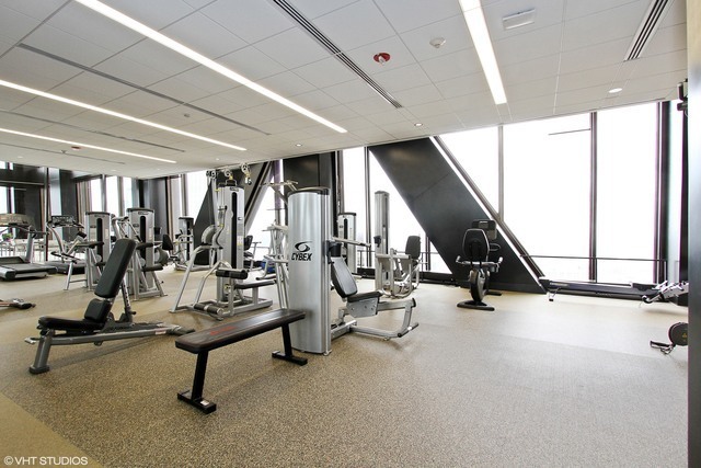 175 East Delaware Place, Unit 5308 Chicago, IL 60611 - Photo 13 of 20