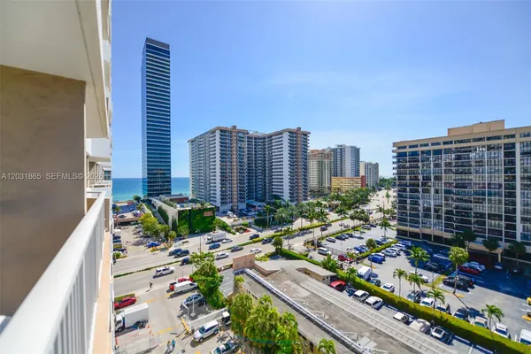 $369,000 | 1985 South Ocean Drive, Unit 4G, Hallandale Beach, FL 33009