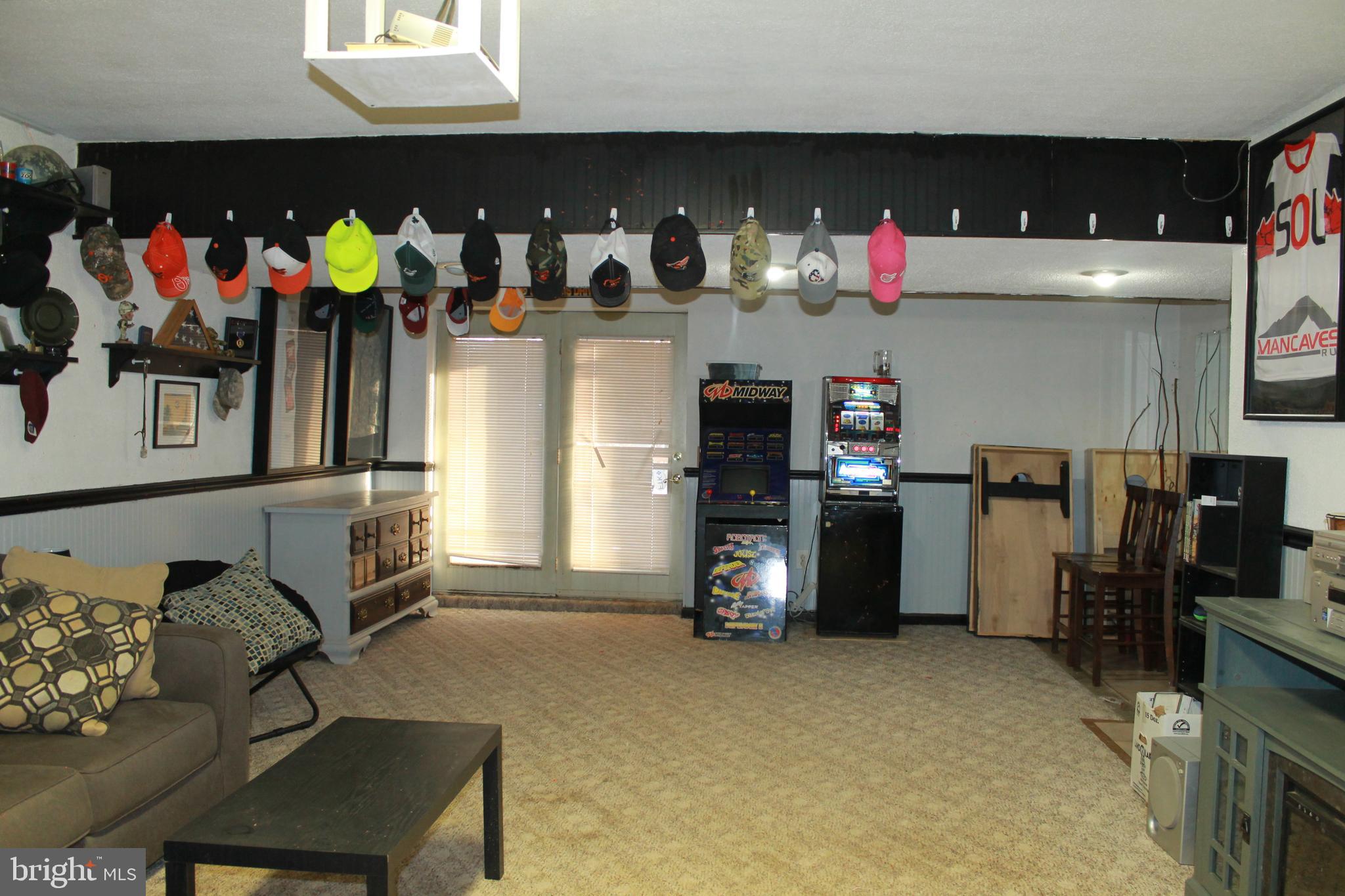 19 Loop Drive Hanover, PA 17331 - Photo 9 of 25 Gallery Image 9