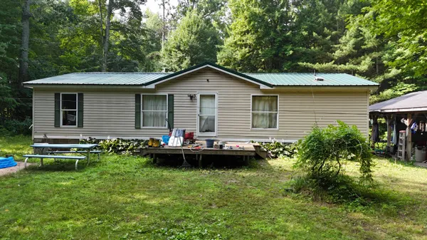$215,500 | 16039 Steinberg Road, Wellston, MI 49689