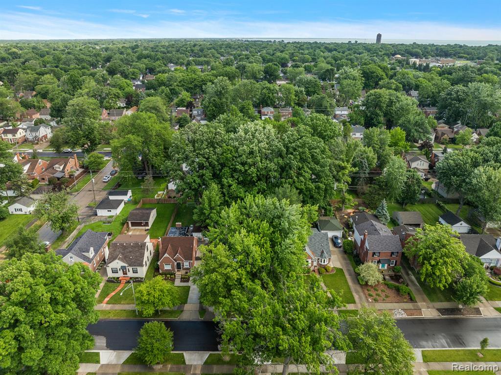1442 Hampton Road Grosse Pointe Woods, MI 48236 - Photo 32 of 32