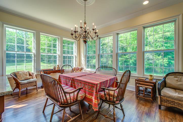 3534 Lizzie Sharp Pall Mall, TN 38577 - Photo 8 of 27 a dining room with furniture mountain view and balcony