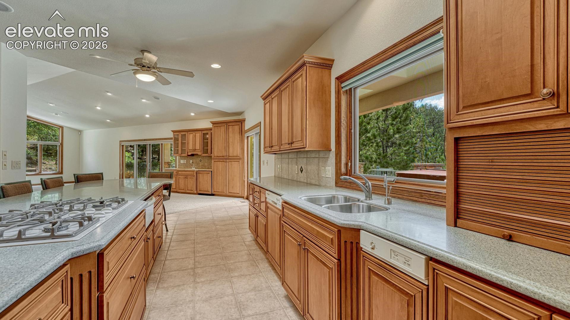 265 Hidden Valley Road Colorado Springs, CO 80919 - Photo 10 of 50 Gallery Image 10