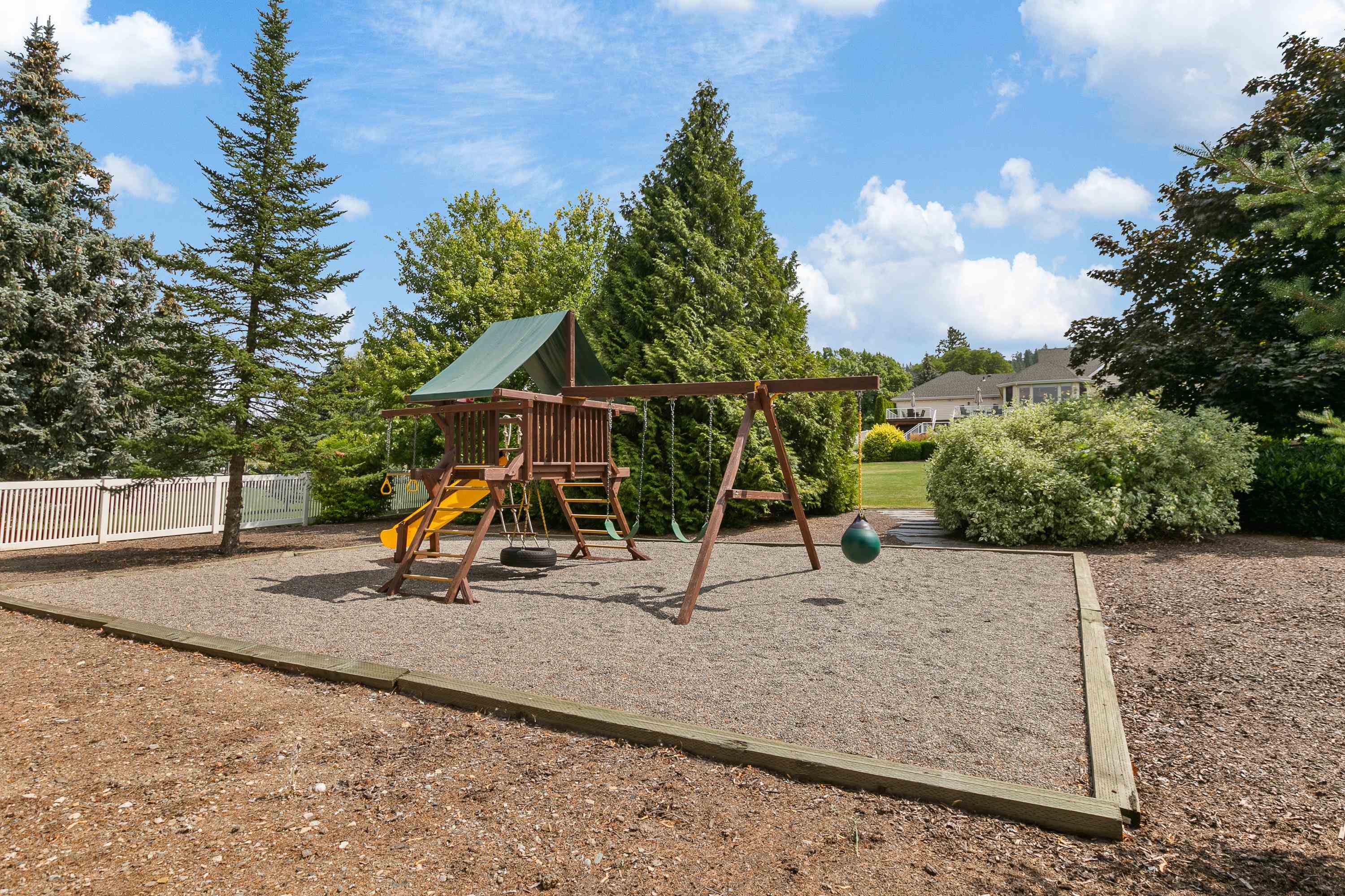 5812 South Dearborn Road Spokane, WA 99223 - Photo 41 of 46
