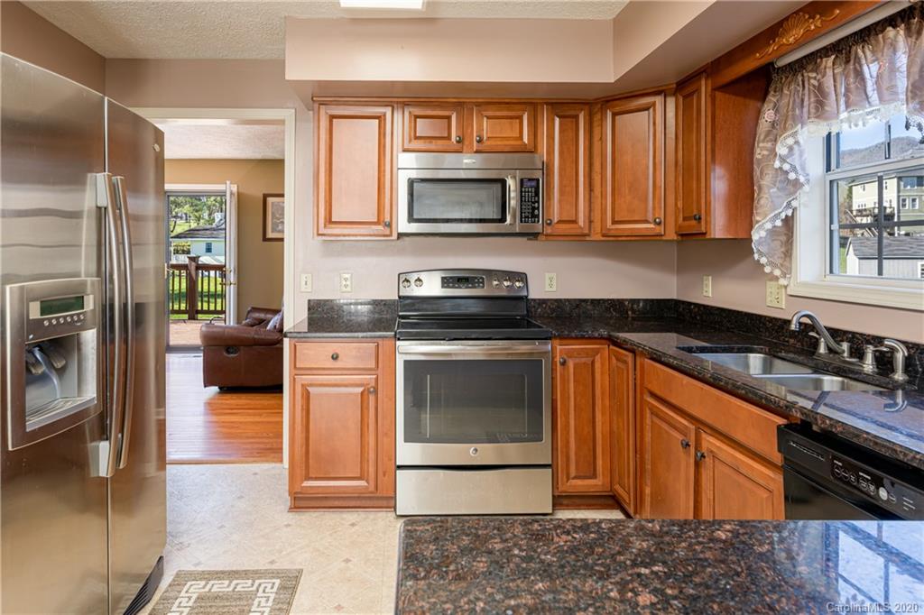 481 Morgan Road Candler, NC 28715 - Photo 16 of 46 Gallery Image 16