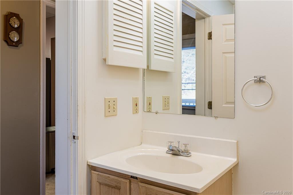 481 Morgan Road Candler, NC 28715 - Photo 17 of 46 Gallery Image 17