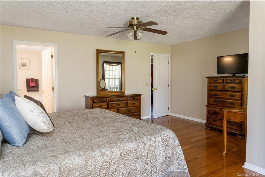 481 Morgan Road Candler, NC 28715 - Photo 21 of 46 Gallery Image 21