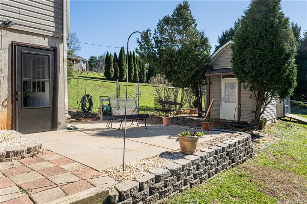 481 Morgan Road Candler, NC 28715 - Photo 36 of 46 Gallery Image 36