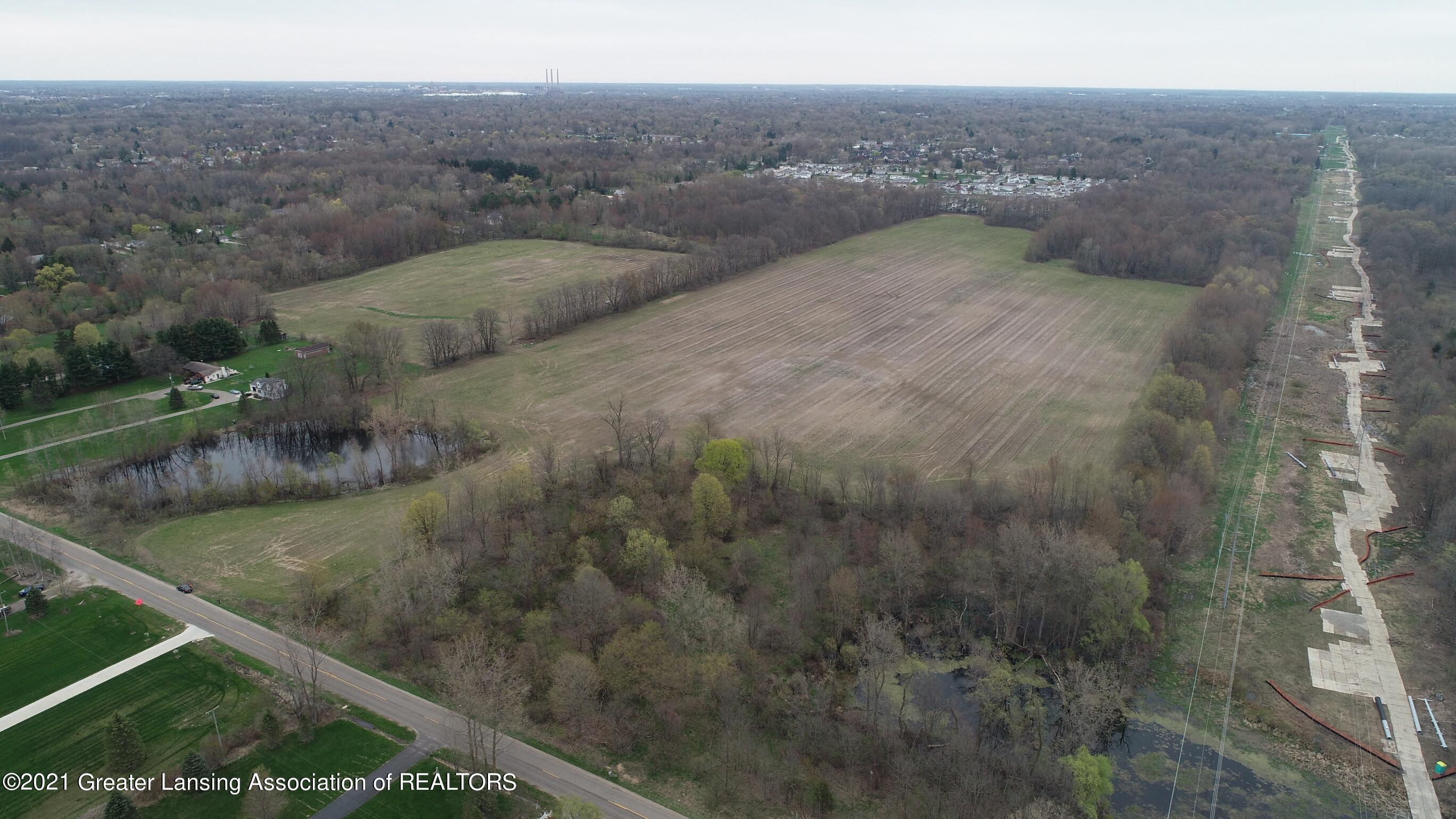 7640 Williams Road Lansing, MI 48911 - Photo 4 of 7 2