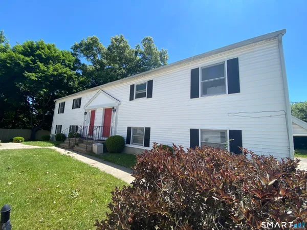 $2,350 | 83 Myrtle Street, Unit 83, Shelton, CT 06484