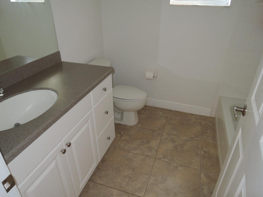 569 Southwest Undallo Road Port St. Lucie, FL 34953 - Photo 17 of 21 Second Bath