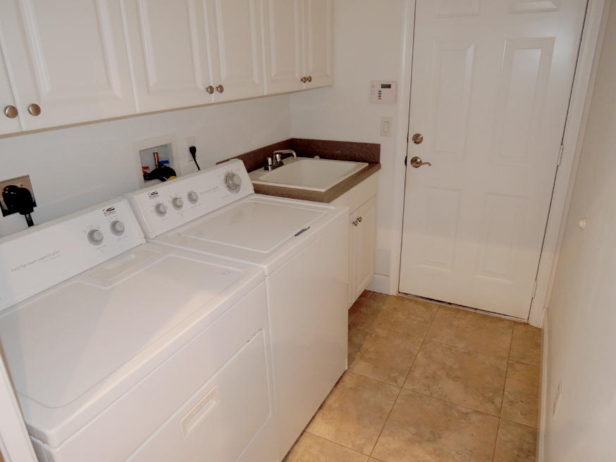 569 Southwest Undallo Road Port St. Lucie, FL 34953 - Photo 18 of 21 Laundry Room