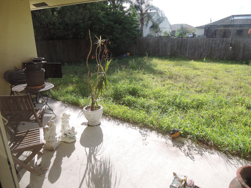 569 Southwest Undallo Road Port St. Lucie, FL 34953 - Photo 19 of 21 Patio
