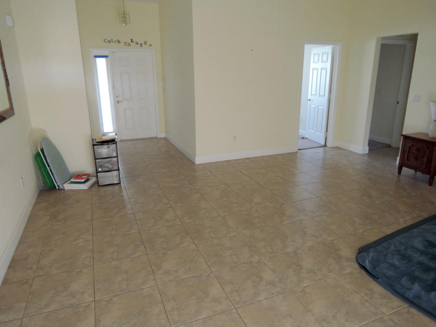 569 Southwest Undallo Road Port St. Lucie, FL 34953 - Photo 2 of 21 Family Room / Living Room