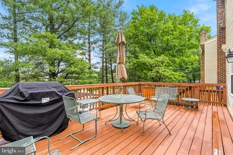 $3,200 | 18617 Chickadee Lane, Gaithersburg, MD 20879