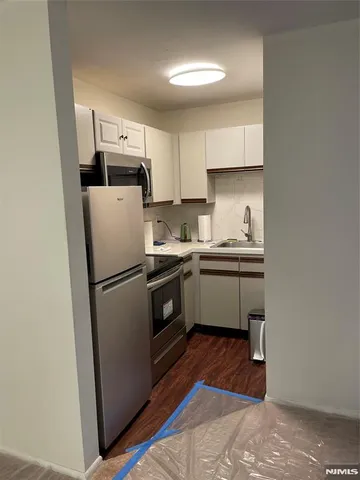 $1,500 | 206 Broad Street, Unit 10, Bloomfield, NJ 07003