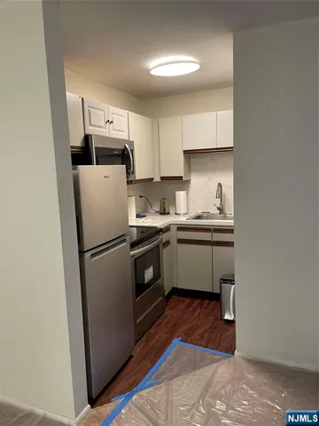 $1,500 | 206 Broad Street, Unit 10, Bloomfield, NJ 07003
