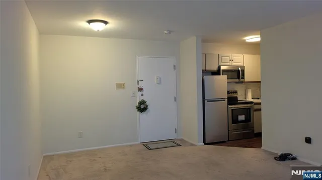 $1,500 | 206 Broad Street, Unit 10, Bloomfield, NJ 07003