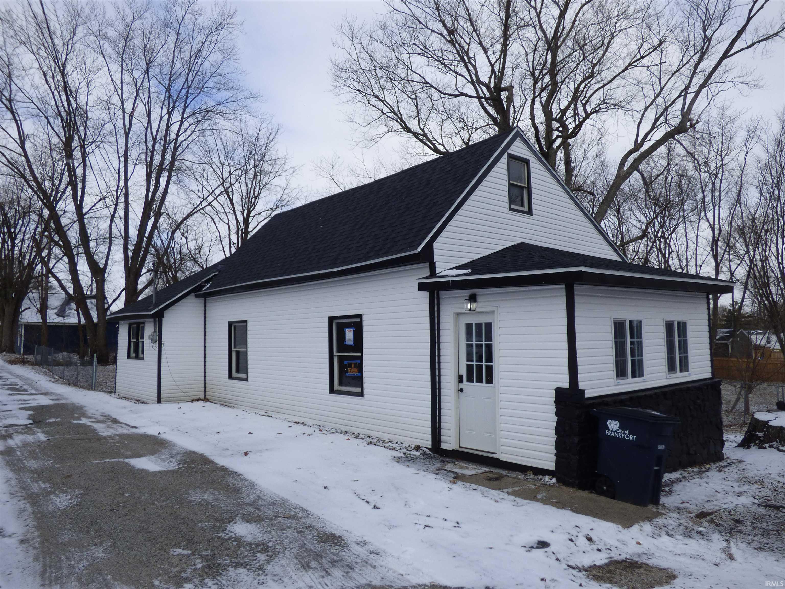 1002 Short 4th Street Frankfort, IN 46041 - Photo 1 of 27