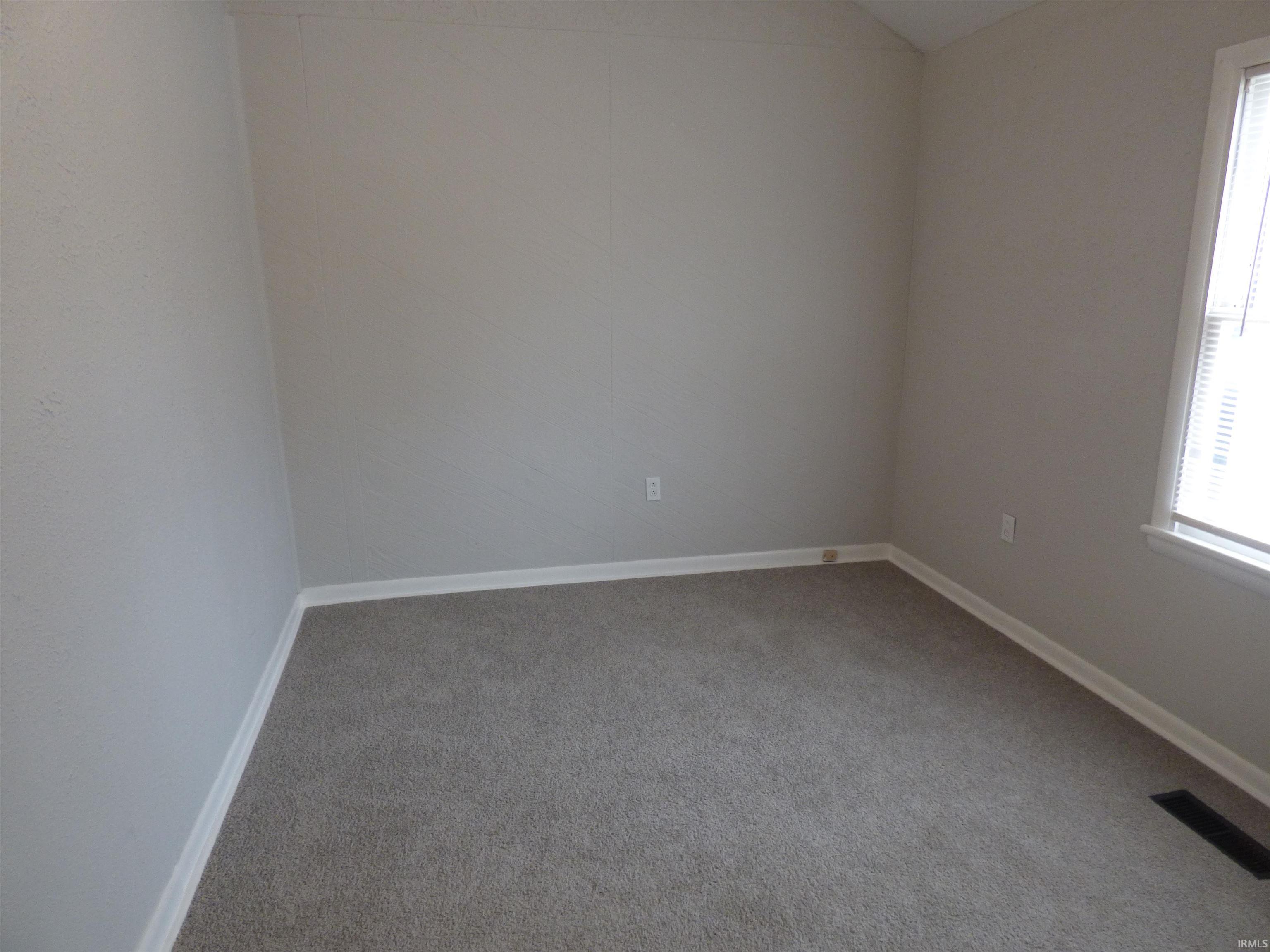 1002 Short 4th Street Frankfort, IN 46041 - Photo 20 of 27