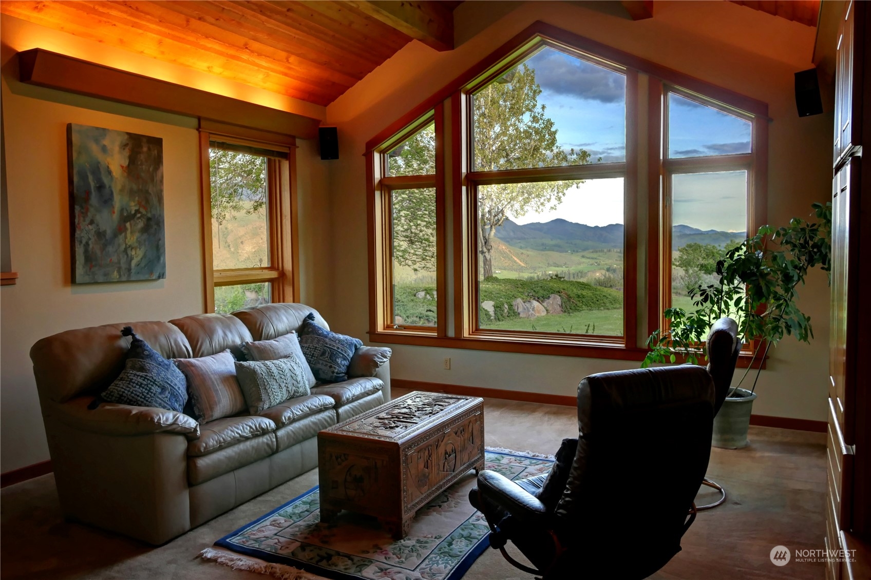 134 Raven Road Winthrop, WA 98862 - Photo 16 of 37 Gallery Image 16
