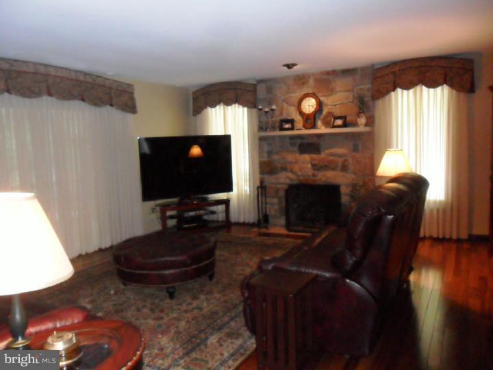 109 Country Club Road Ashland, PA 17921 - Photo 12 of 25 Family Room