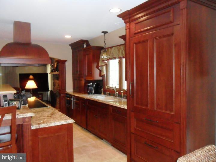 109 Country Club Road Ashland, PA 17921 - Photo 15 of 25 Kitchen
