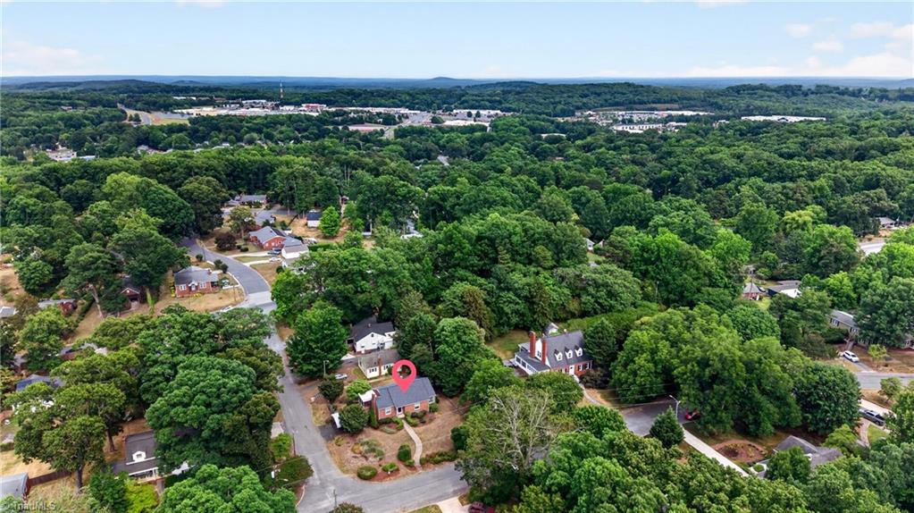 203 Ridgecrest Road Asheboro, NC 27203 - Photo 2 of 44