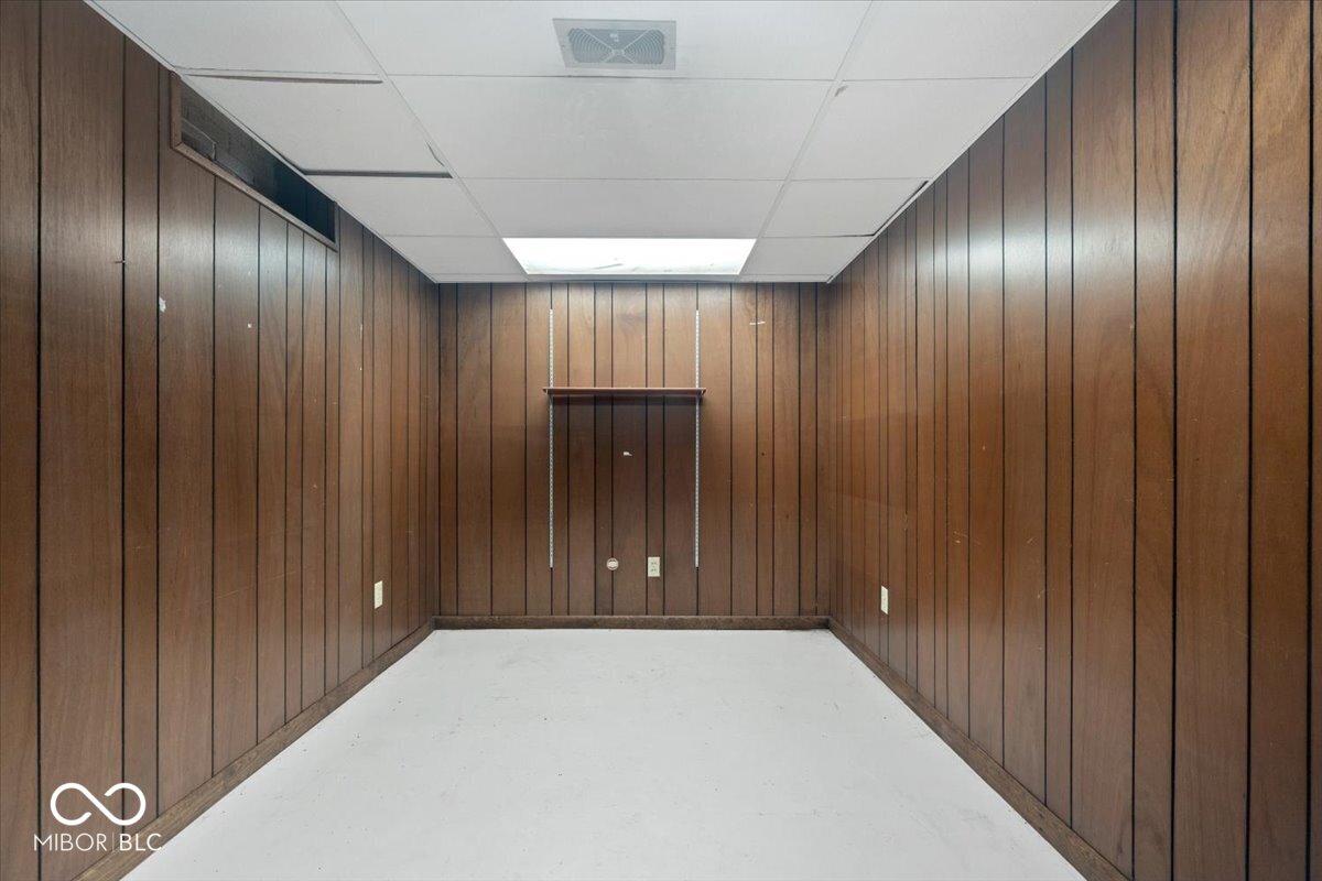 9797 Ditch Road Carmel, IN 46032 - Photo 19 of 30