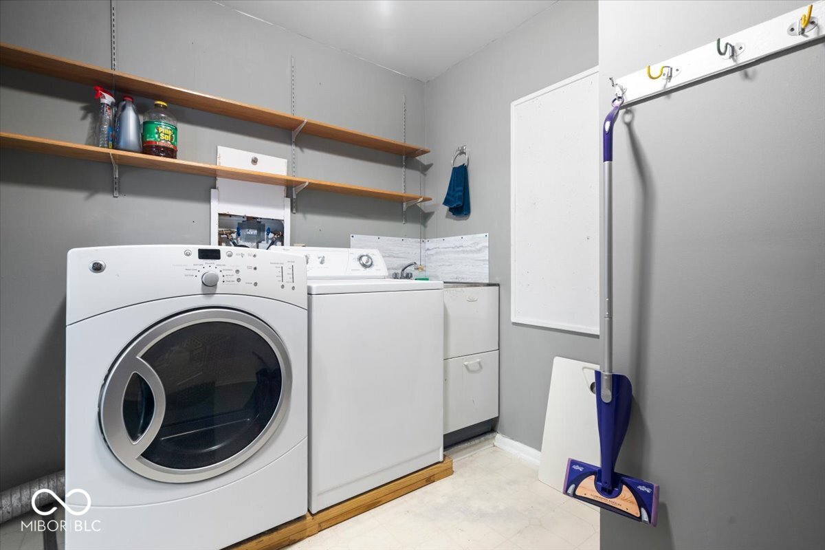 9797 Ditch Road Carmel, IN 46032 - Photo 25 of 30