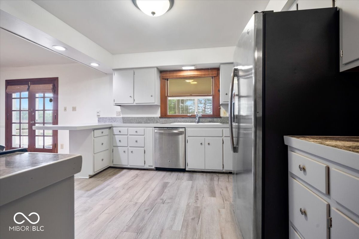 9797 Ditch Road Carmel, IN 46032 - Photo 8 of 30