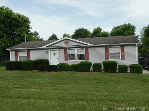 $175,000 | 1138 North Renee Court, Pekin, IN 47165