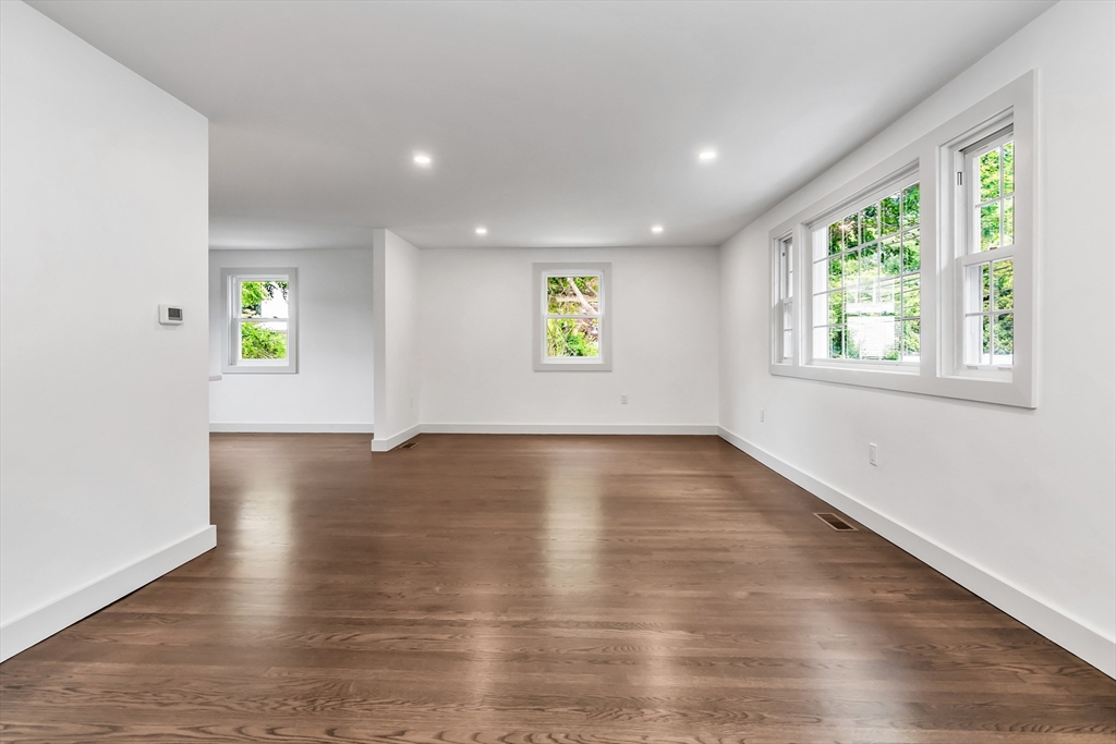 53 Walnut Street Saugus, MA 01906 - Photo 5 of 39