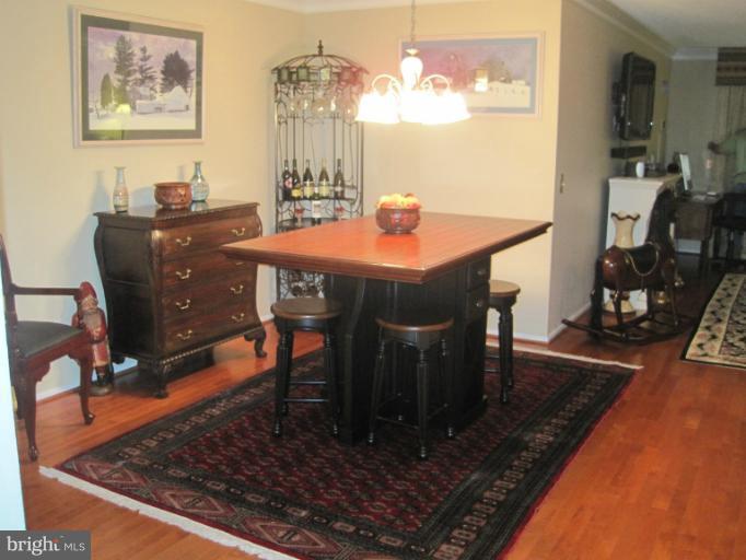 6101 Edsall Road, Unit 409 Alexandria, VA 22304 - Photo 14 of 25 Dining Room