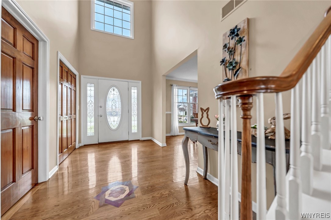 130 Siebert Road Lancaster, NY 14086 - Photo 3 of 35