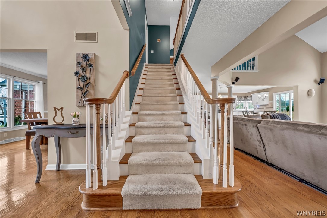 130 Siebert Road Lancaster, NY 14086 - Photo 5 of 35