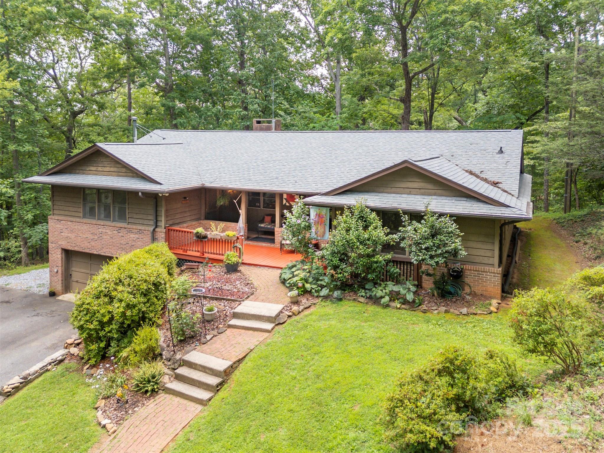 467 Winners Circle Tryon, NC 28782 - Photo 5 of 39